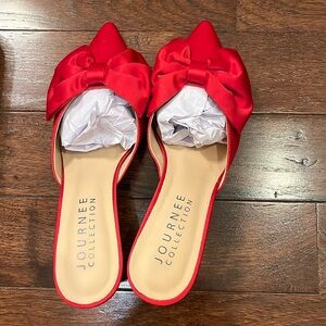 Show-stopping red bow heels